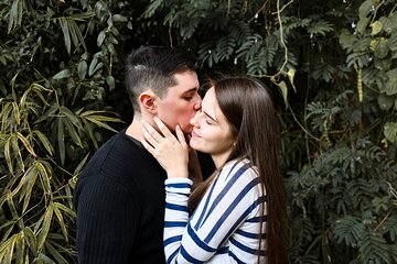 Lovey-Dovey Romantic Walking Tour in Balchik