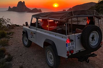 Combo : Boat, 4x4, hiking in Es Vedra for sunset