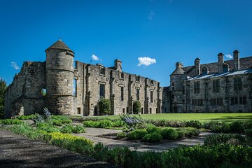 Private Lindores Distillery and Falkland Palace Luxury Day Tour 