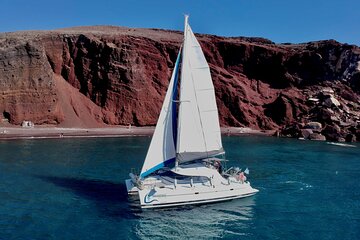 Santorini: Private All-In Catamaran Cruise (Food&Drinks)