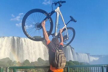 Bike Rental: Cycle at Iguaçu Falls on a 22 km route