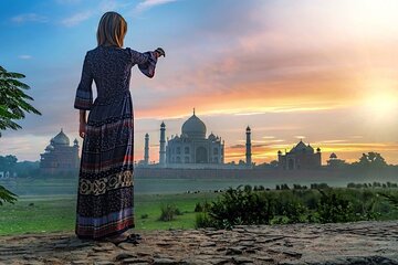 Sunrise Taj Mahal Tour By Car