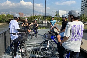 Bike City Tour Medellin With Snack and Local Beer