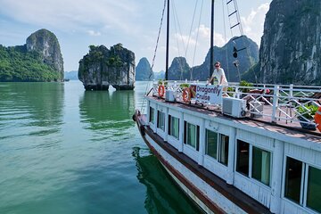 Halong Islands, Caves, Kayak, Lunch day tour w Dragonfly Cruise