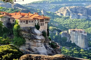 Private Full Day Tour to Meteora from Volos