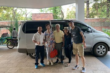 Private Taxi Phnom Penh to Siem Reap-English Speaking Drivers 