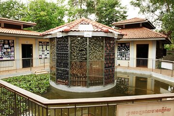 Discover Banteay Srei: Temples, Landmines, and Nature Wonders