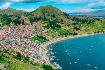 Full Day Guided Tour in Copacabana and Isla del Sol 