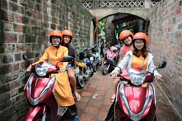 Hanoi Motorbike Tour Led By Women: Hanoi City Half Day