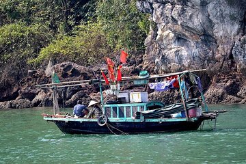 Halong bay one day trip from Hanoi