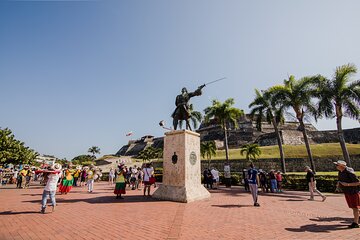 Fortress, Old Town and Shopping in Cartagena (Only for Cruisers )