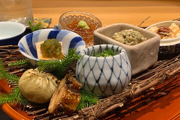 Authentic Kyoto Cuisine Tour with a local guide