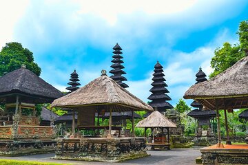 Mengwi Temple, Monkey Forest, Tanah Lot & Royal Balinese Dinner