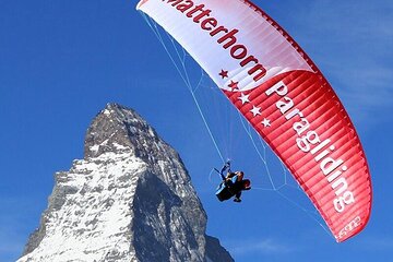 Matterhorn Paragliding flight in Zermatt (20-25min)