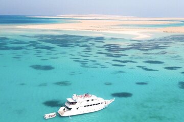 Ras Mohammed And White Island Luxurious Cruise with Lunch