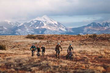 Exclusive Half Day Dead Horse Point Guided Mountain Biking Tour