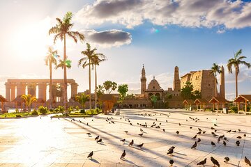 From Hurghada: Discover The Wonders of Luxor