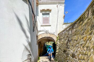 Amalfi coast: E-bike tour from Sorrento to Positano