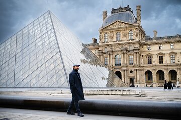 Paris City of Love Private Photo Shooting with a Pro