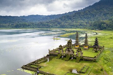 Bali Twin Lake Jungle Trekking and Canoeing