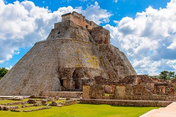 Uxmal and Kabah Ruins Tour with Chocolate History 