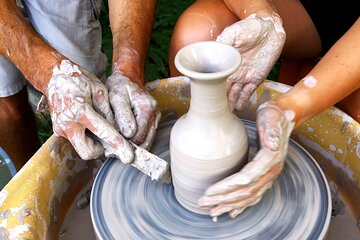 Pottery workshop class in the Algarve