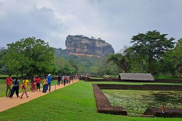 Explore Sigiriya Rock Fortress with a Guide