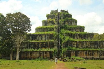 Private Day Trip To Koh Ker City And Beng Mealea Temple