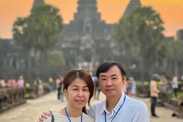 Private Tour of Angkor Wat and Floating Village