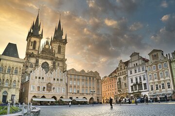 Prague : Private Custom Walking Tour with A Guide (Private Tour)