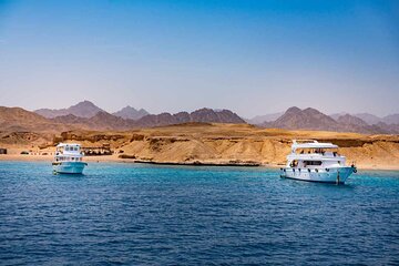 Ras Mohamed & White Island Boat Trip Sharm El Shaikh