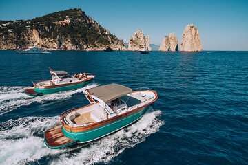 Shared Boat Tour of Capri and Sorrento Coast from Sorrento