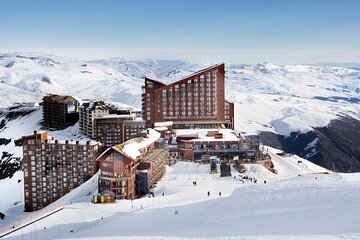 Private Transfer Round trip From the Airport to Valle Nevado 