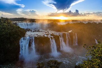 Iguazu Falls Brazilian Side and Argentine Side in the same day 