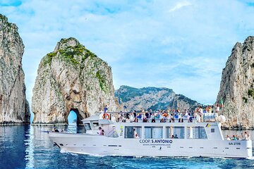 Capri Shared Tour (9:15am Boat Departure)