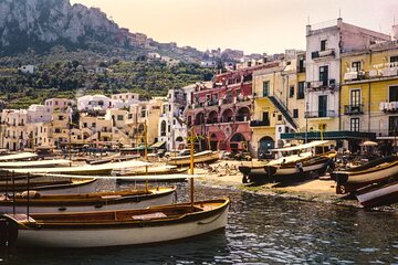 Private Morning Capri Luxury Yacht Transfer & Italian Breakfast