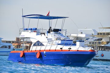 Full Day Private Fishing Boat & Snorkeling Sea Trip – Hurghada