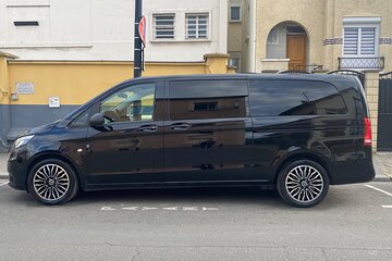 Paris Airports Transfer CDG/ORLY/LBG to Disneyland Paris by van 