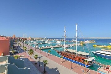 Discover Hurghada with a private City tour,with Private Transfer