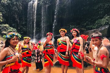 Full-Day Private Tour with Phnom Kulen Holy Waterfalls of Angkor 