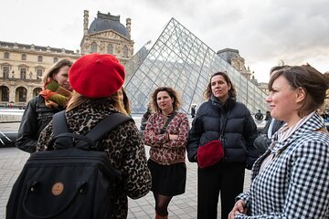 Louvre Late Opening Guided Tiny Group Tour 