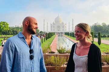 Taj Mahal & Agra Private Day Tour from Delhi with 5* Lunch