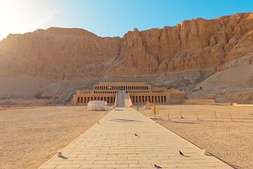Private Luxor West Bank Tour with Lunch and Camel Ride