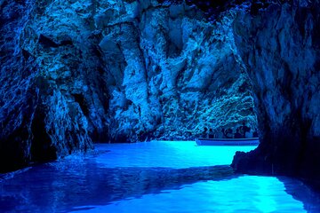 Blue Cave, Hvar, Vis and Pakleni Islands Group Speedboat Tour