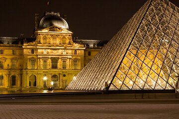 Paris Small Group Tour with Beauvais–Tillé Airport Transfer