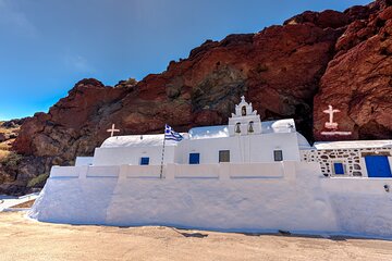 Royalty We Guide you in the Past in Santorini Island