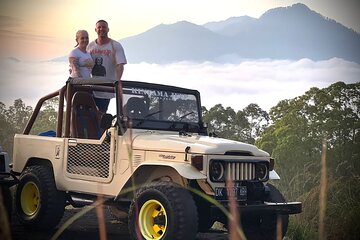 Mount Batu Sunrise by Jeep 4WD + Black lava + Natural Hotspring
