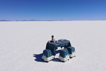 Private Tour in Uyuni Salt Flats with Sunset and Wine Tasting