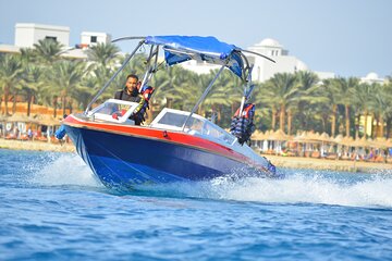  Private Speedboat to Abu Munkar Island and Snorkeling Hurghada