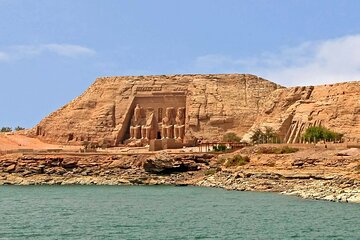  Sharing Tour To Abu Simbel From Aswan with Tour Guide 